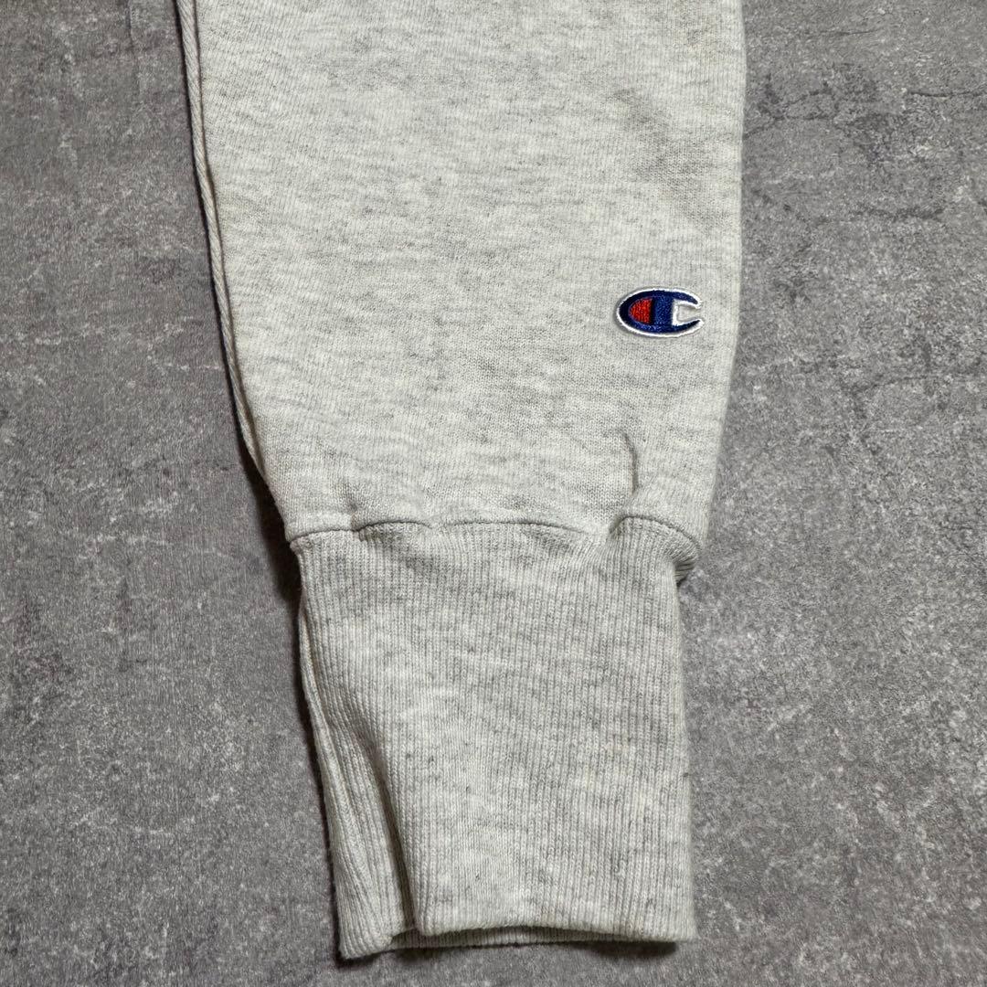 チャンピオン　リバースウィーブ スウェット　グレー