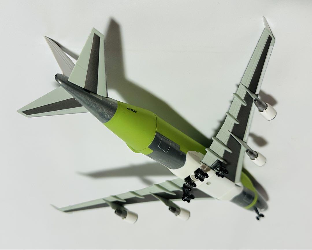 ドラゴン 1/400 747-400LCF ボーイング