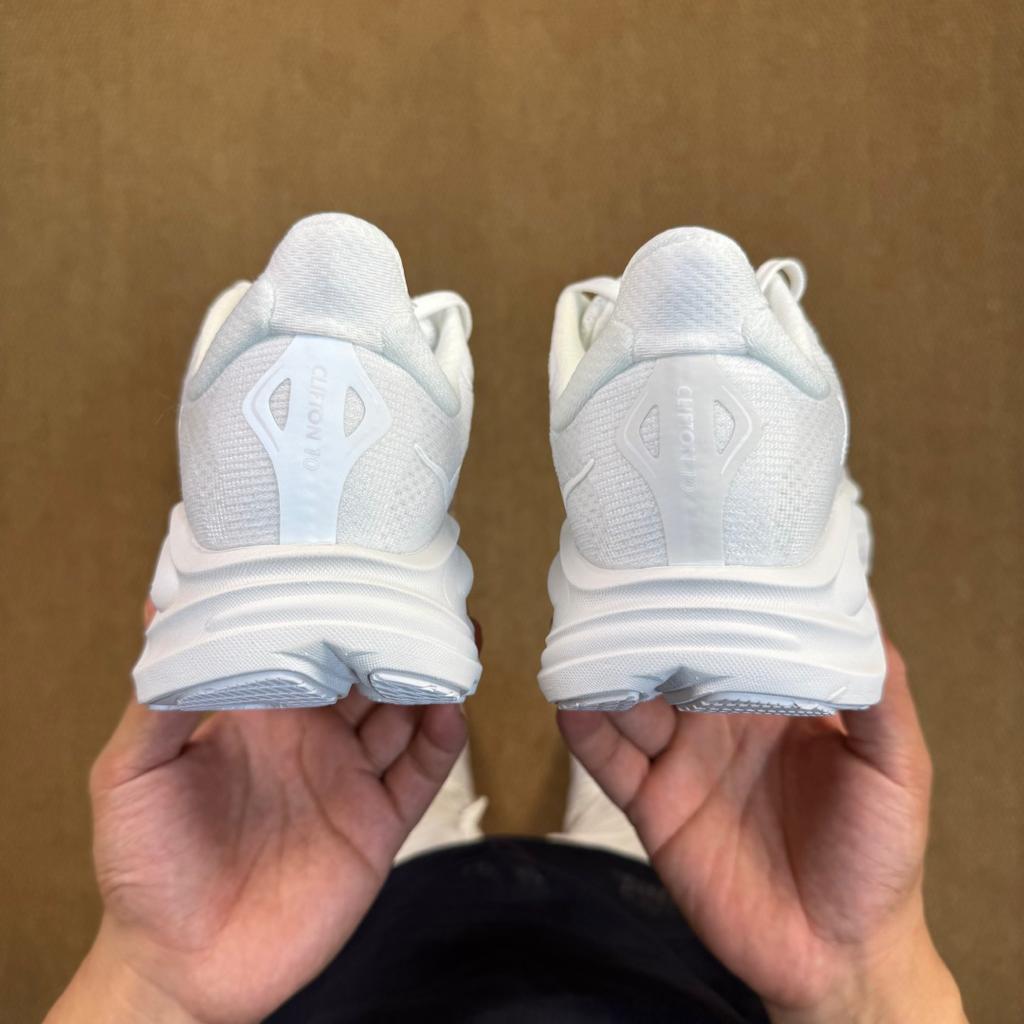 HOKA クリフトン 10 ホワイト スニーカー 26 - メルカリ