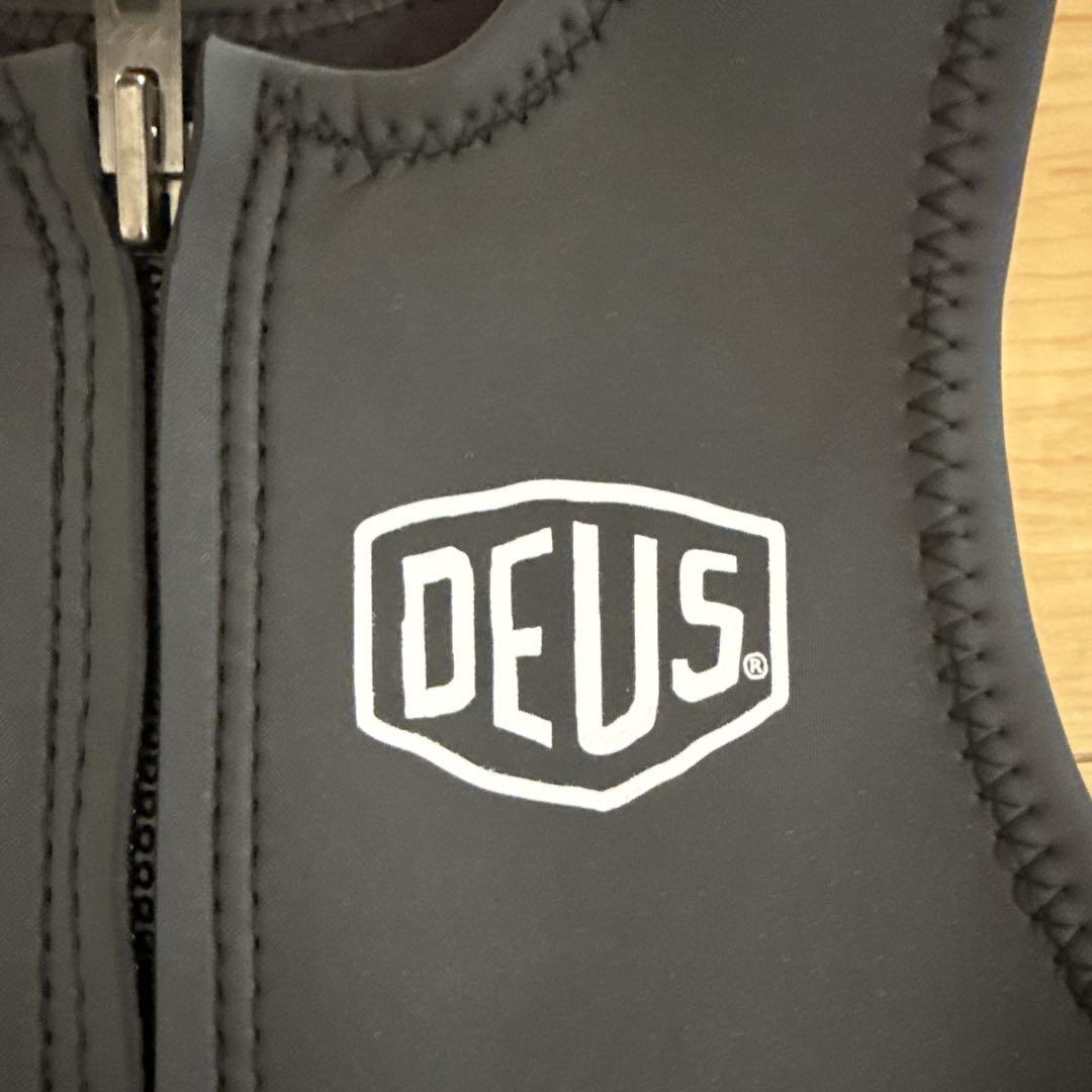 DEUS デウス フロントジップ ベスト ML