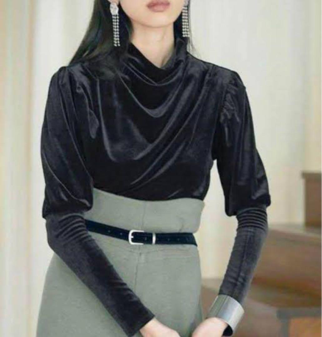 OVER GATHER SLEEVE TOP ブラック