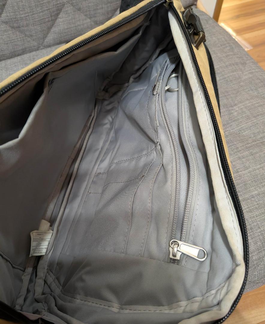pacsafe Vibe 325 セキュアボディバッグ 盗難防止アイディア品
