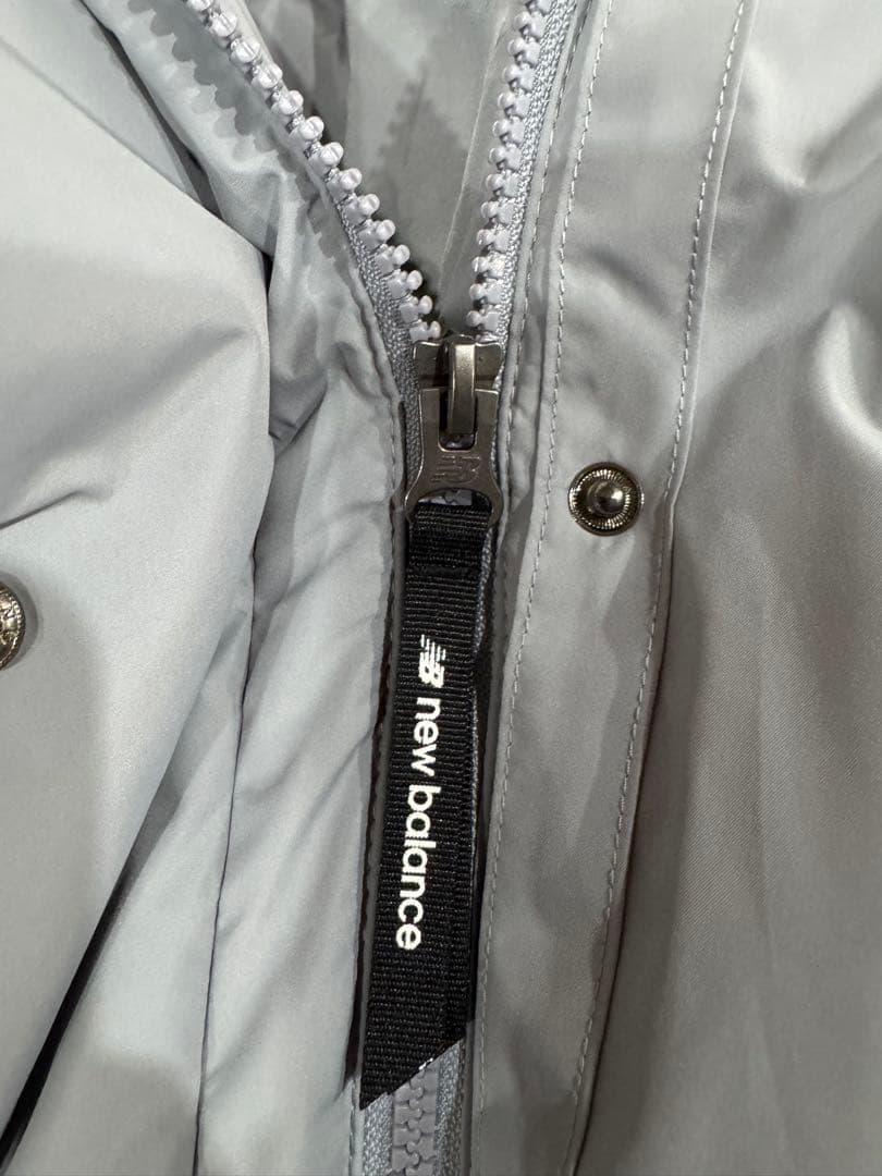 New Balance ダウンジャケット XL グレー New Balance ダウンジャケット XL グレー