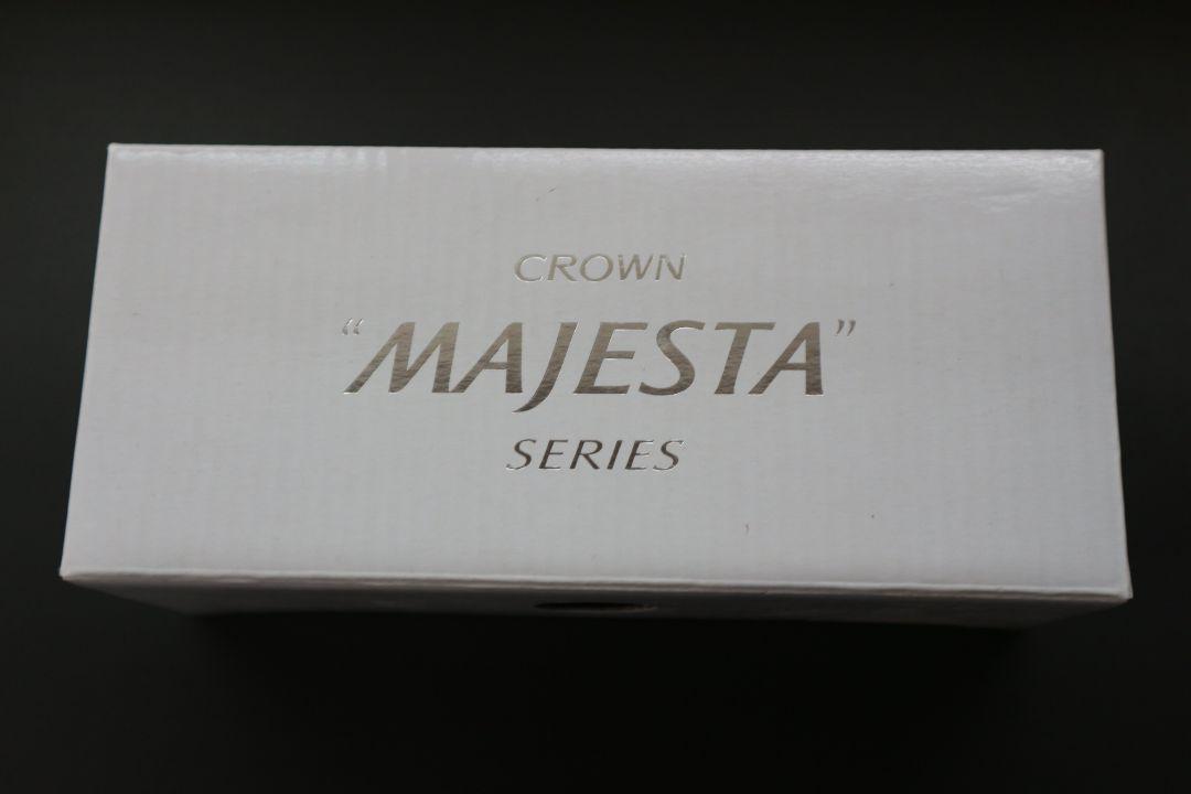 CROWN MAJESTA シルバー 1/30カラーサンプル