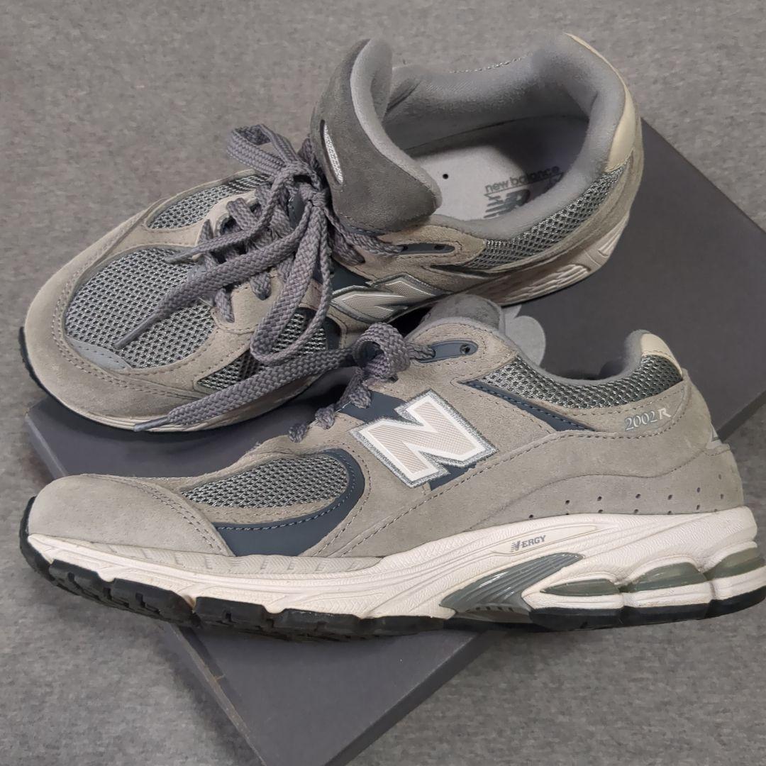 靴 New Balance M2002RST