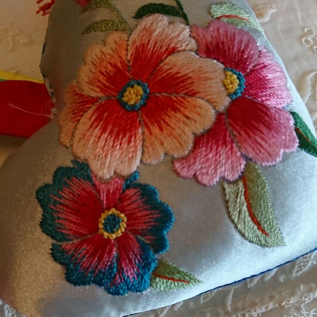 メルカリ 花の刺繍のハート飾り物 コレクション 2 800 中古や未使用のフリマ メルカリ 花の刺繍のハート飾り物 コレクション 2 800 中古や未使用のフリマ