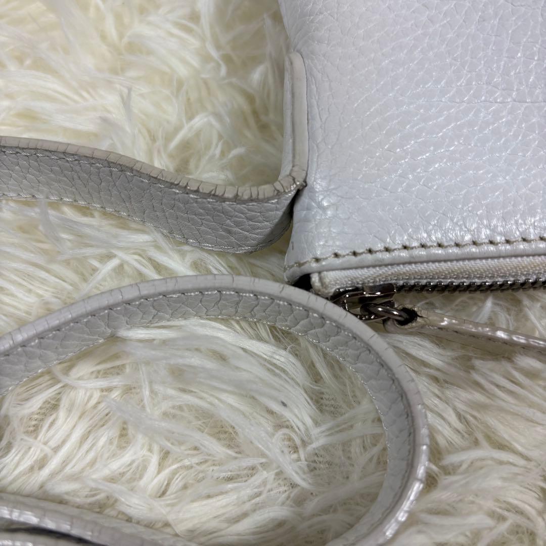 【✨大人気】　LOEWE ロエベ ショルダーバッグ サコッシュ ホワイト レザー