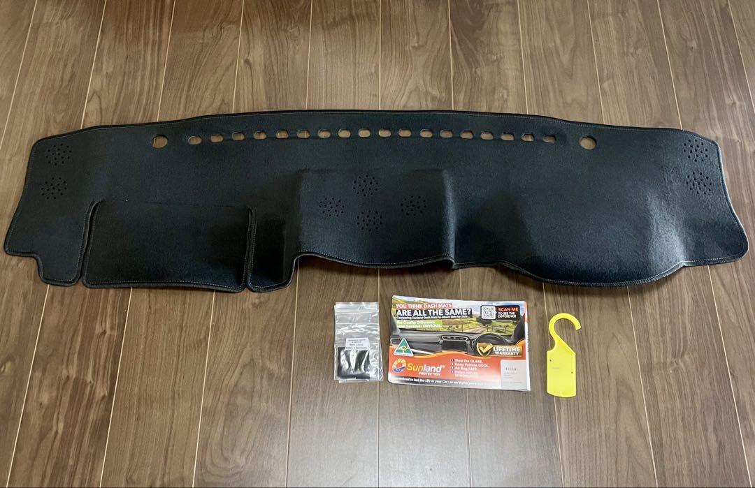 Sunland ダッシュボードマット 150 系プラド 後期　値引き不可