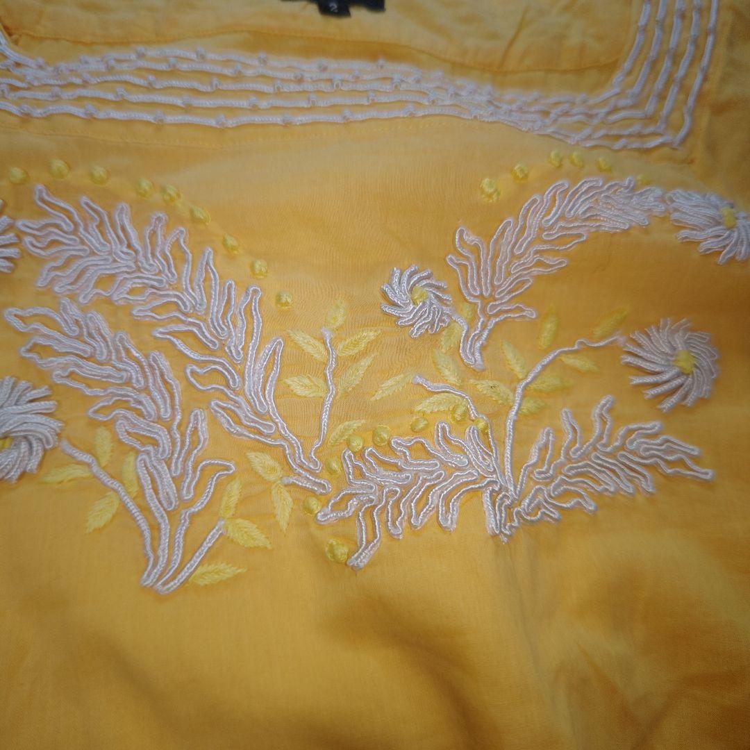 【人気☆かわいい☆TOCCA】黄色　刺繍ワンピース　サイズ2