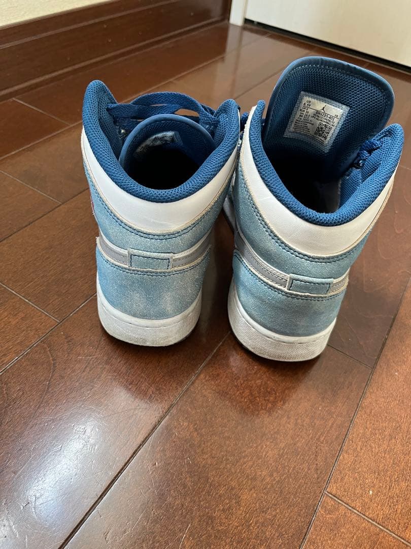 NIKE AIR JORDAN 1 MID SE 