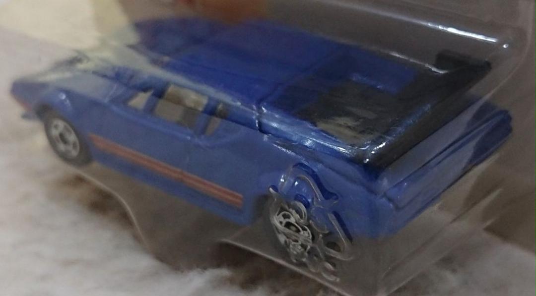 トミカ デ・トマソ パンテーラ(ヨーロッパ輸出仕様)