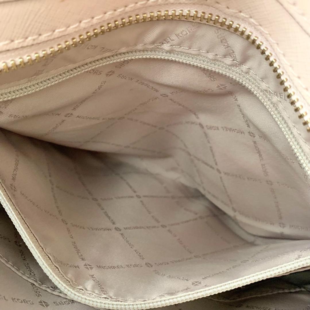 【マイケルコース】ショルダーバッグ　クロスボディバッグ　ピンク　PINK レザー