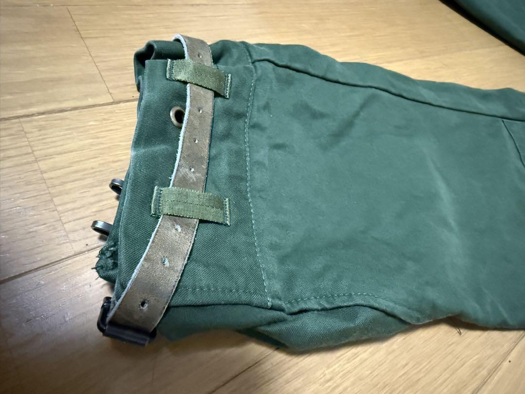 【裾ベルトあり】スウェーデン軍M59 前期パンツ