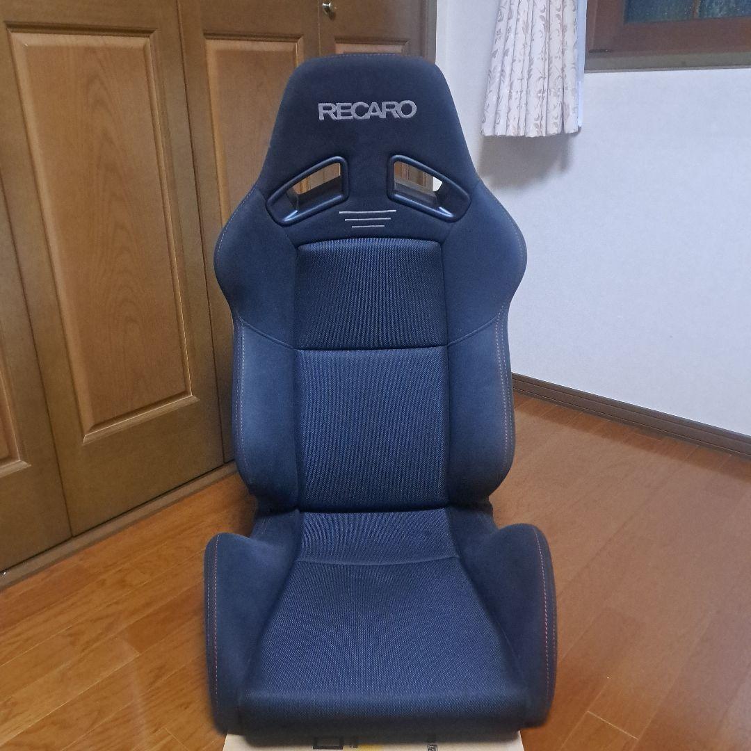 セミバケットシート