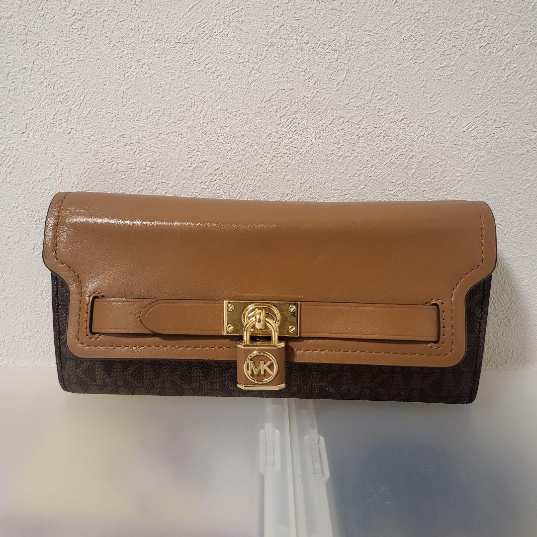 Hamilton Legacy Carryall Wallet