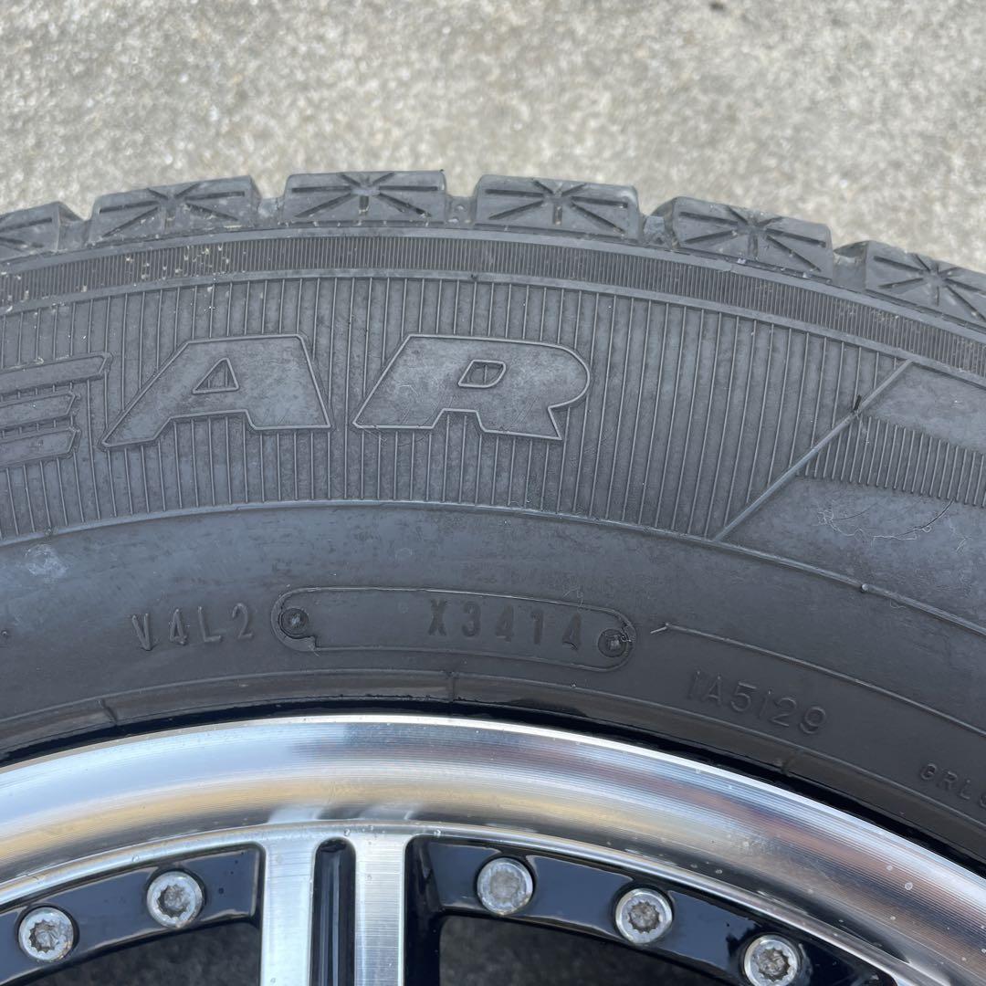 スタッドレスタイヤ　ホイールセット　エクスプローラー　18インチ