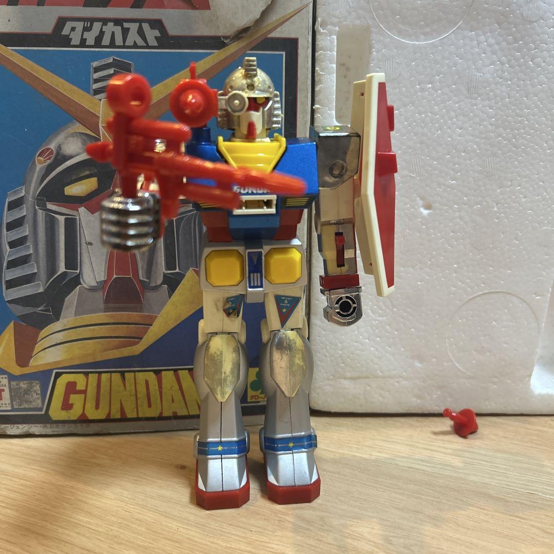 クローバー　ダイカスト　ガンダム