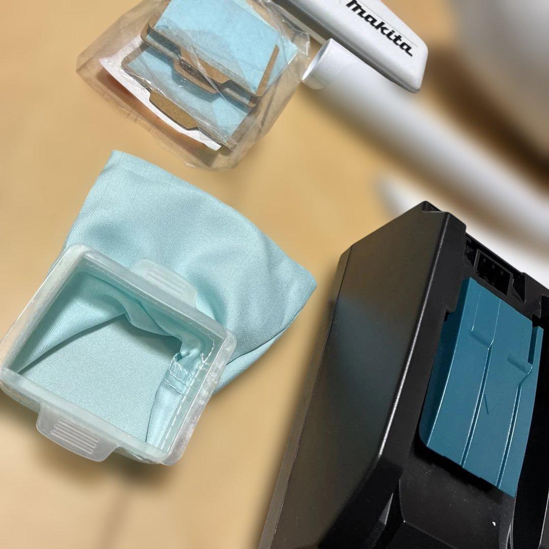 マキタ 充電式クリーナー CL182FD 18v 掃除機 ホワイト 一式セット マキタ 充電式クリーナー CL182FD 18v 掃除機 ホワイト 一式セット