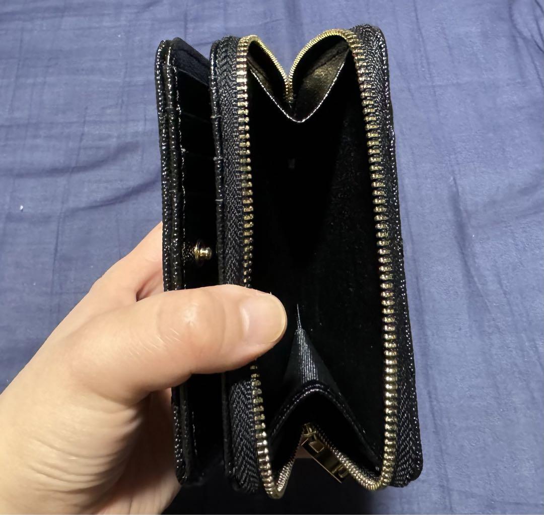 新品未使用 サンローラン　二つ折り財布　ブラック