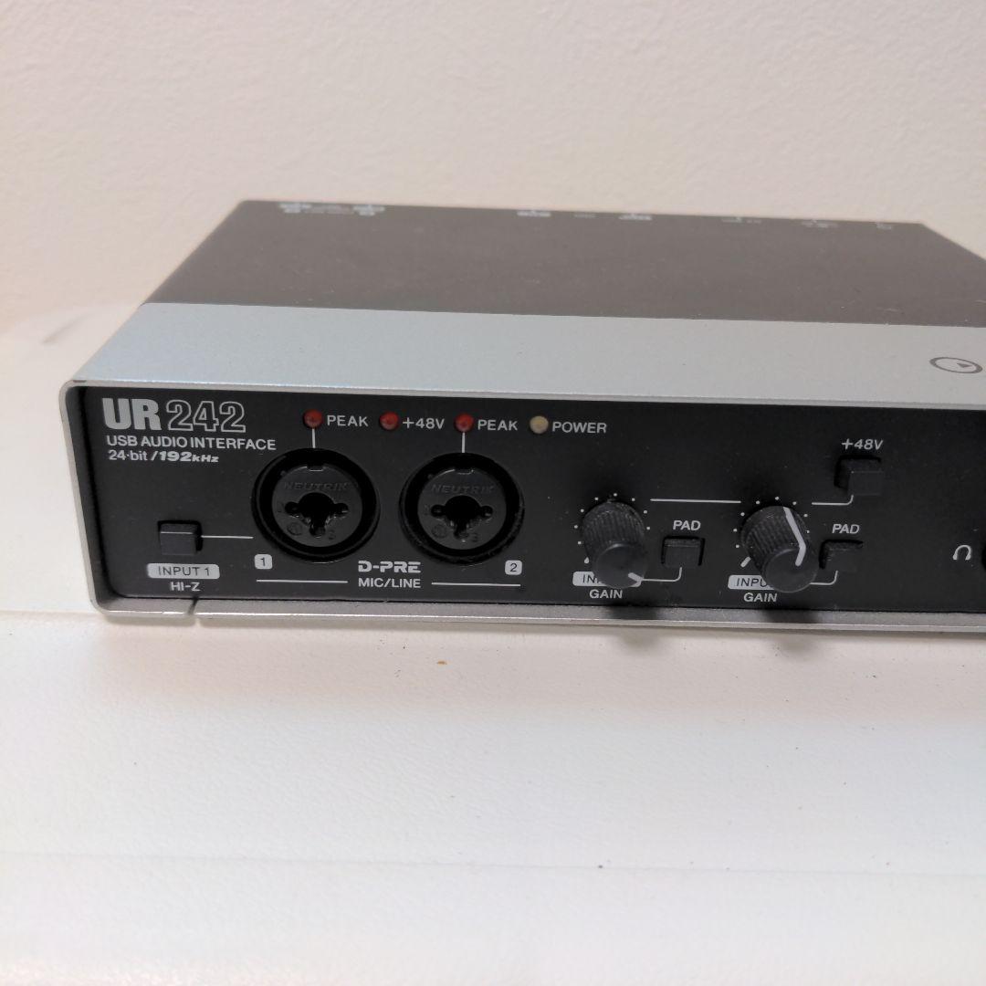 UR242 USBオーディオインターフェイス