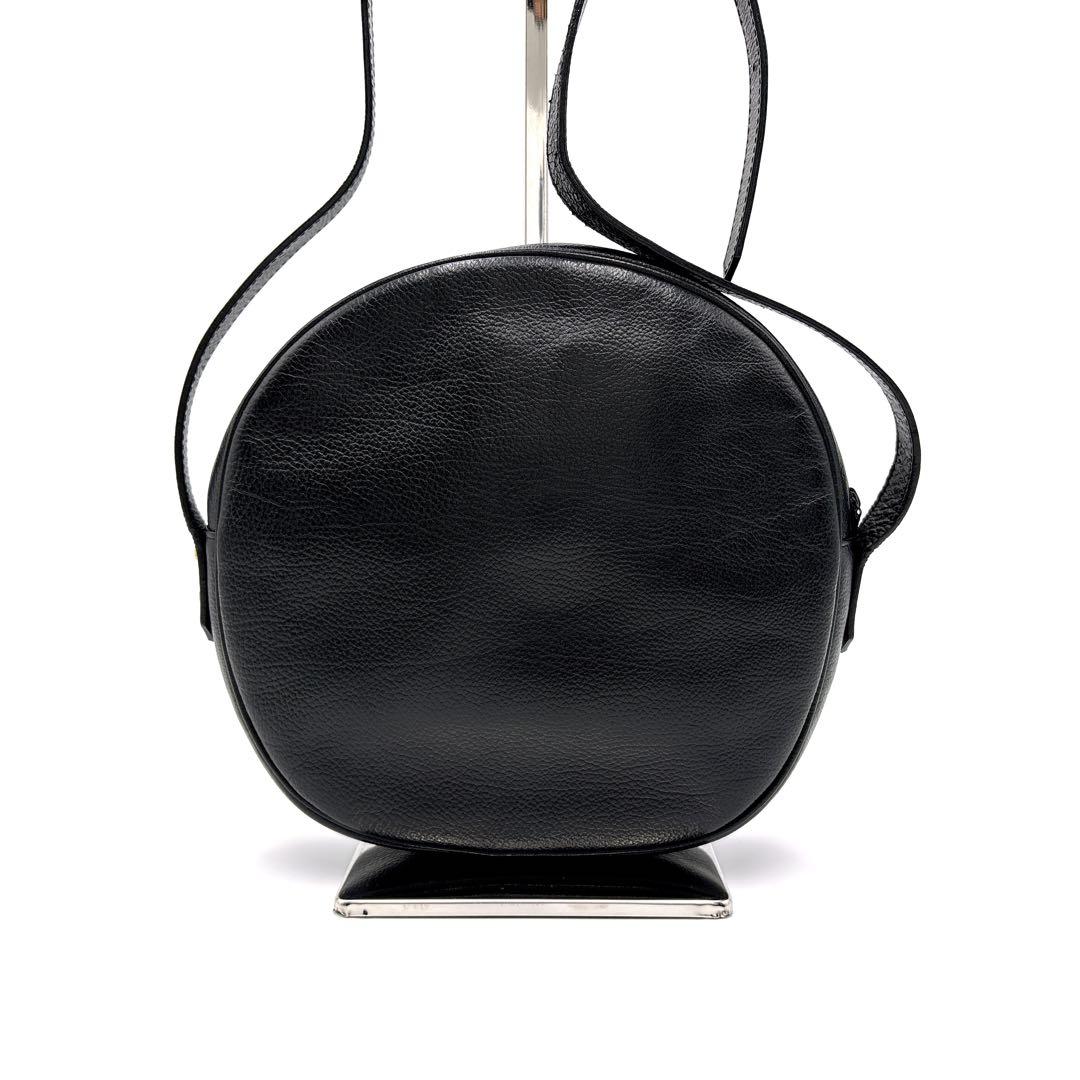 【美品】イブサンローラン ショルダーバッグ 丸型 ロゴ ゴールド金具 【美品】イブサンローラン ショルダーバッグ 丸型 ロゴ ゴールド金具