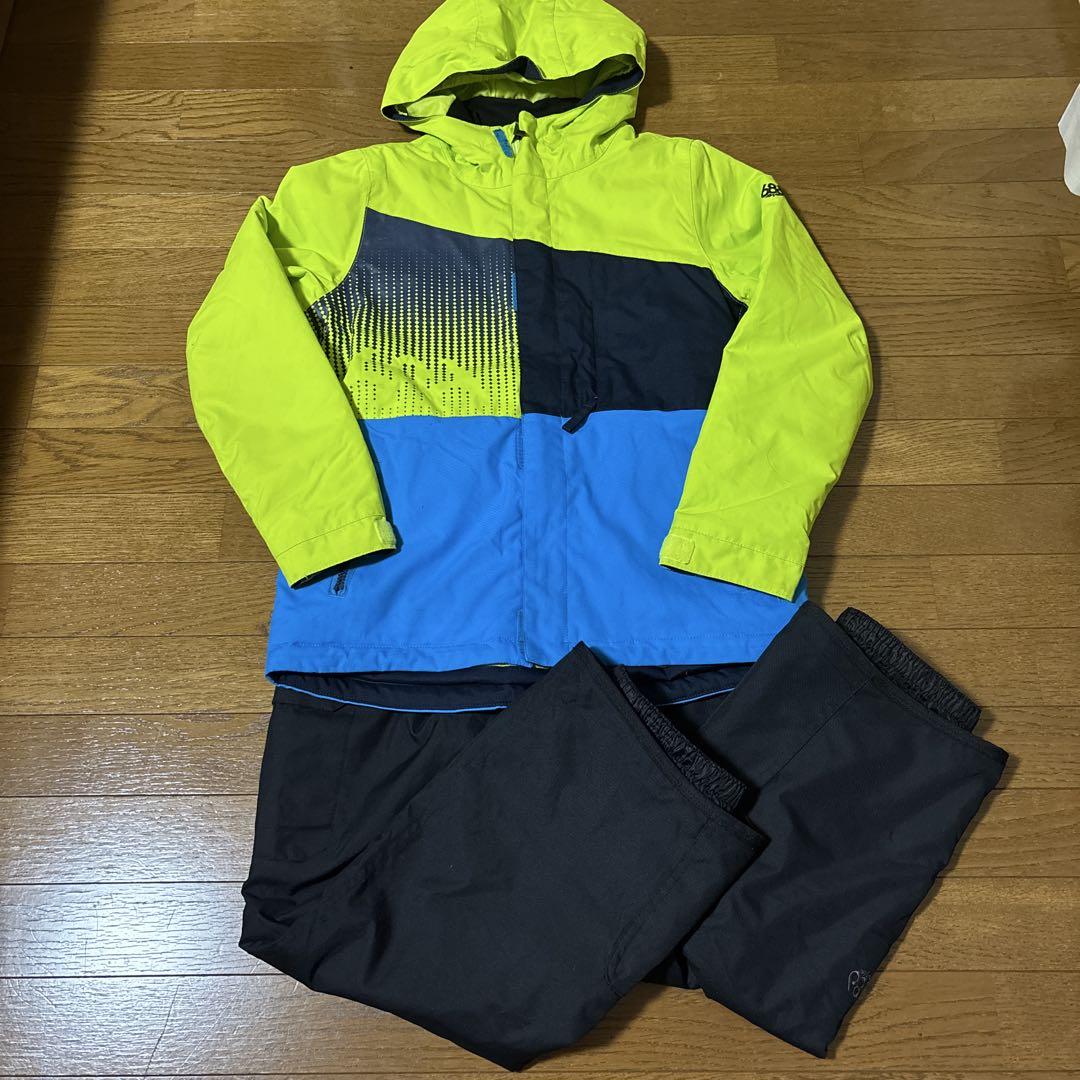 ★686 子供用 スノーボードウェア 上下セット　L 140〜150cm★