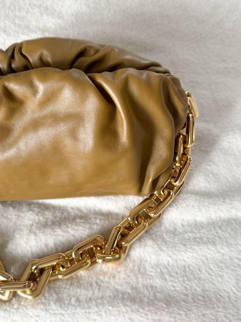 【美品・6月末まで】BOTTEGA VENETA ザチェーンポーチ