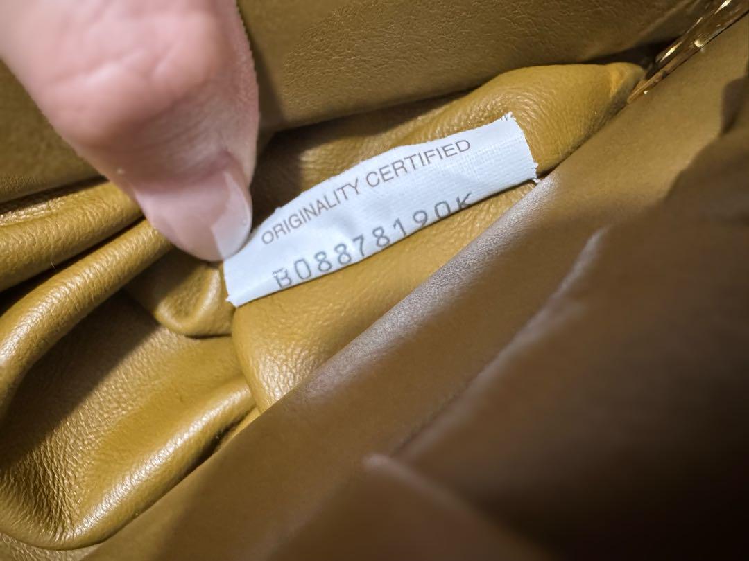 【美品・6月末まで】BOTTEGA VENETA ザチェーンポーチ