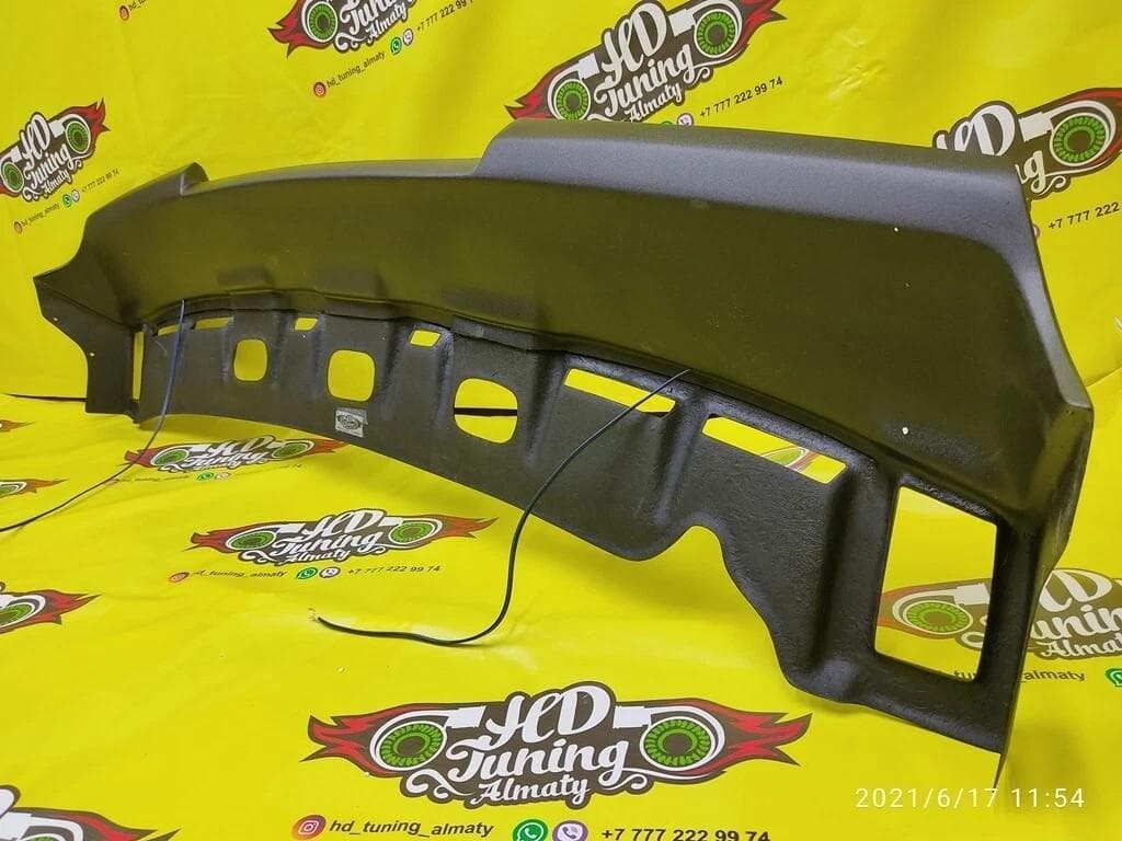 ハマーH2用バイザー スポイラーウイングルーフ(ライト付き) ハマーH2用バイザー スポイラーウイングルーフ(ライト付き)