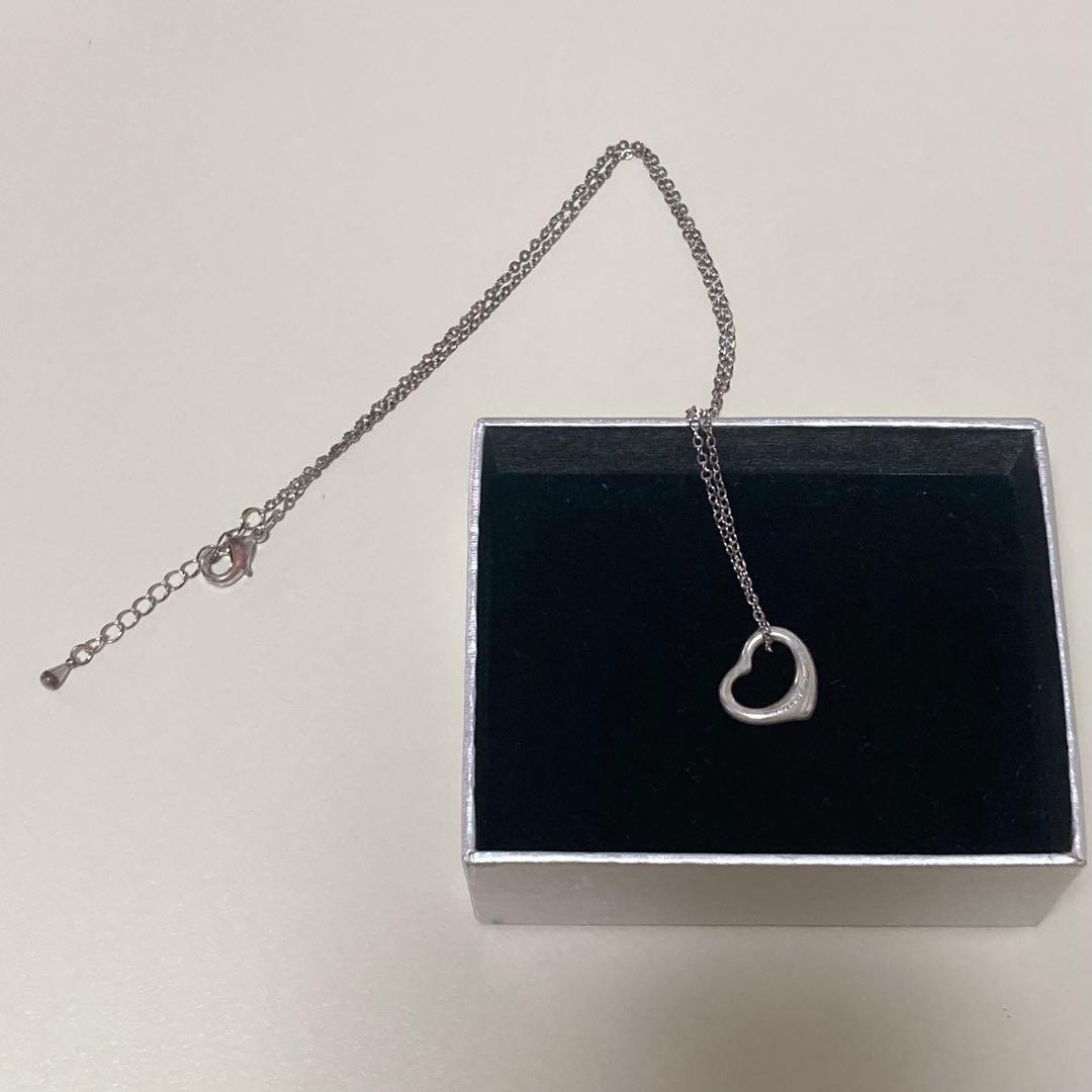 Tiffany & Co. オープンハートネックレス
