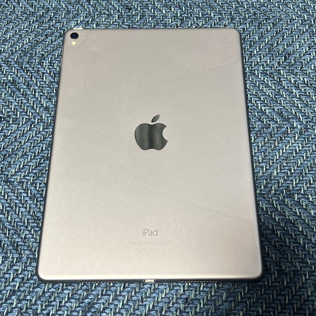 iPad pro 9.7インチ 128GB WiFiモデル ケース付