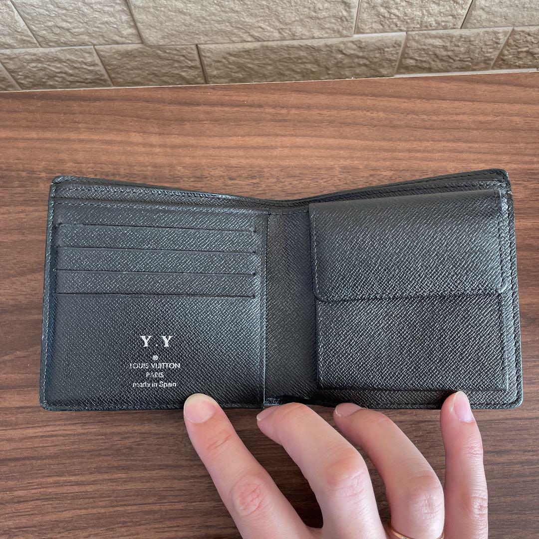 ルイヴィトン　ダミエグラフィック二つ折財布