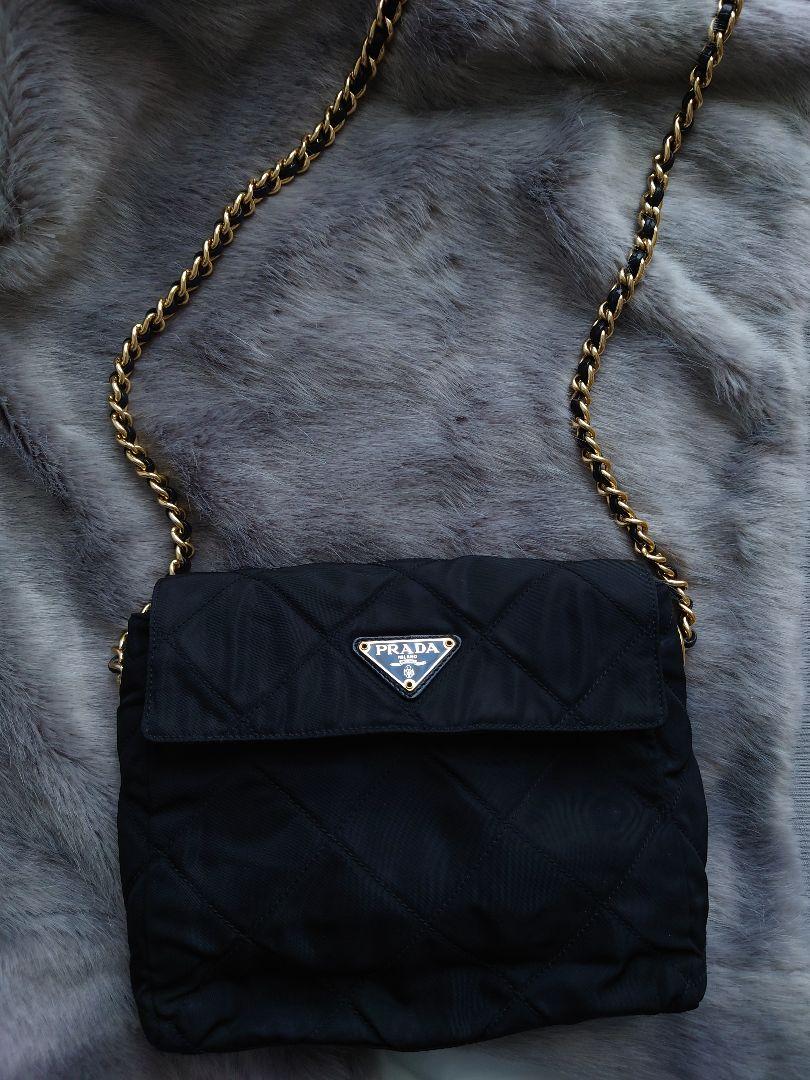 極美品】【PRADA】 チェーンショルダーバッグ 三角ロゴ キルティング