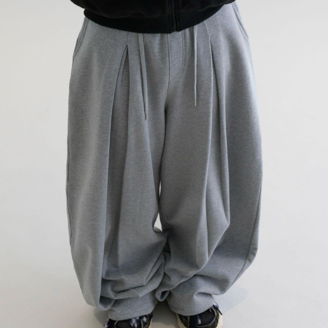 【EPNK】バーティカルタックスウェットパンツ