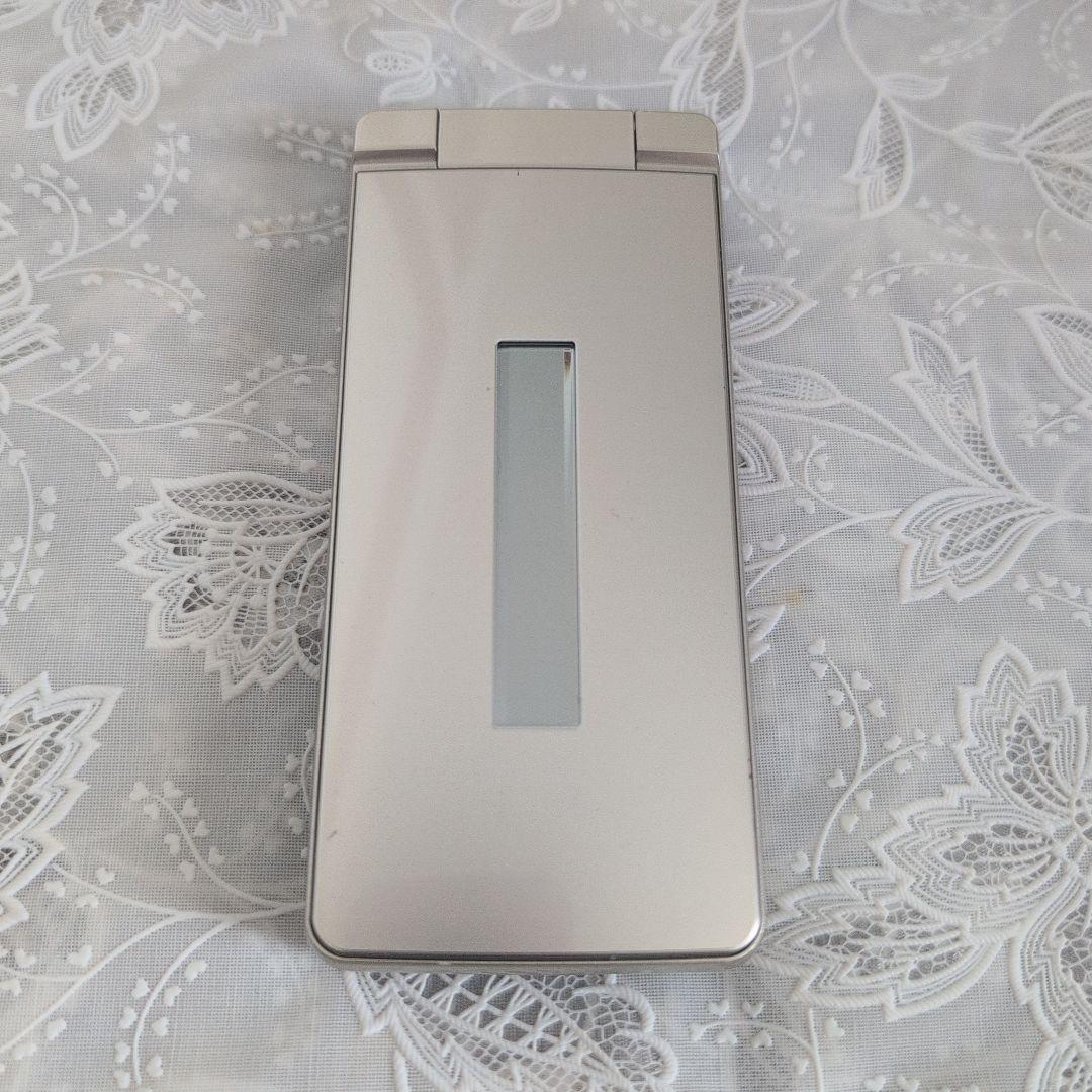 ドコモ ガラホ AQUOS SH-02L ゴールド