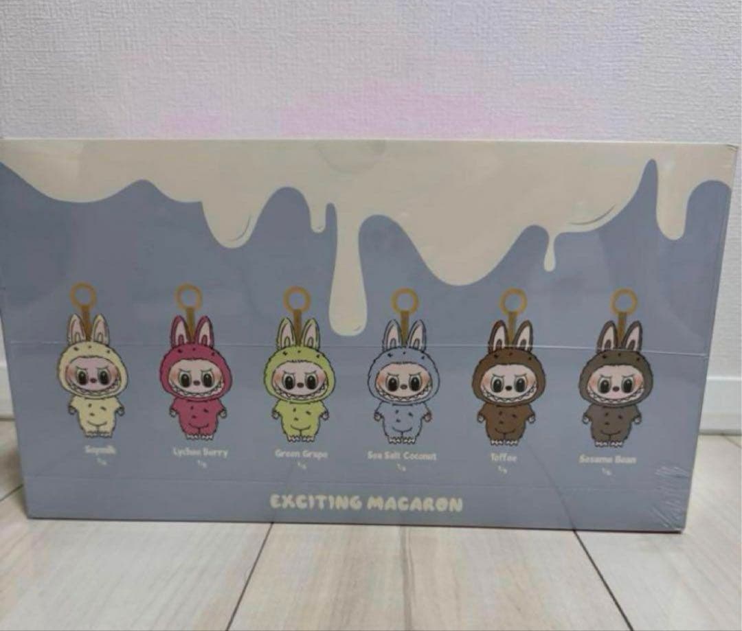 THE MONSTERS Exciting Macaron ぬいぐるみ