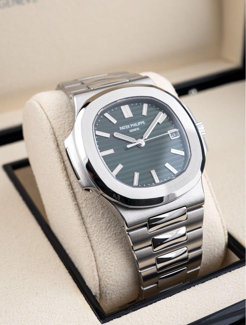 ほぼ新品パテックフィリップ ノーチラス SS Ref.5711/1A-014