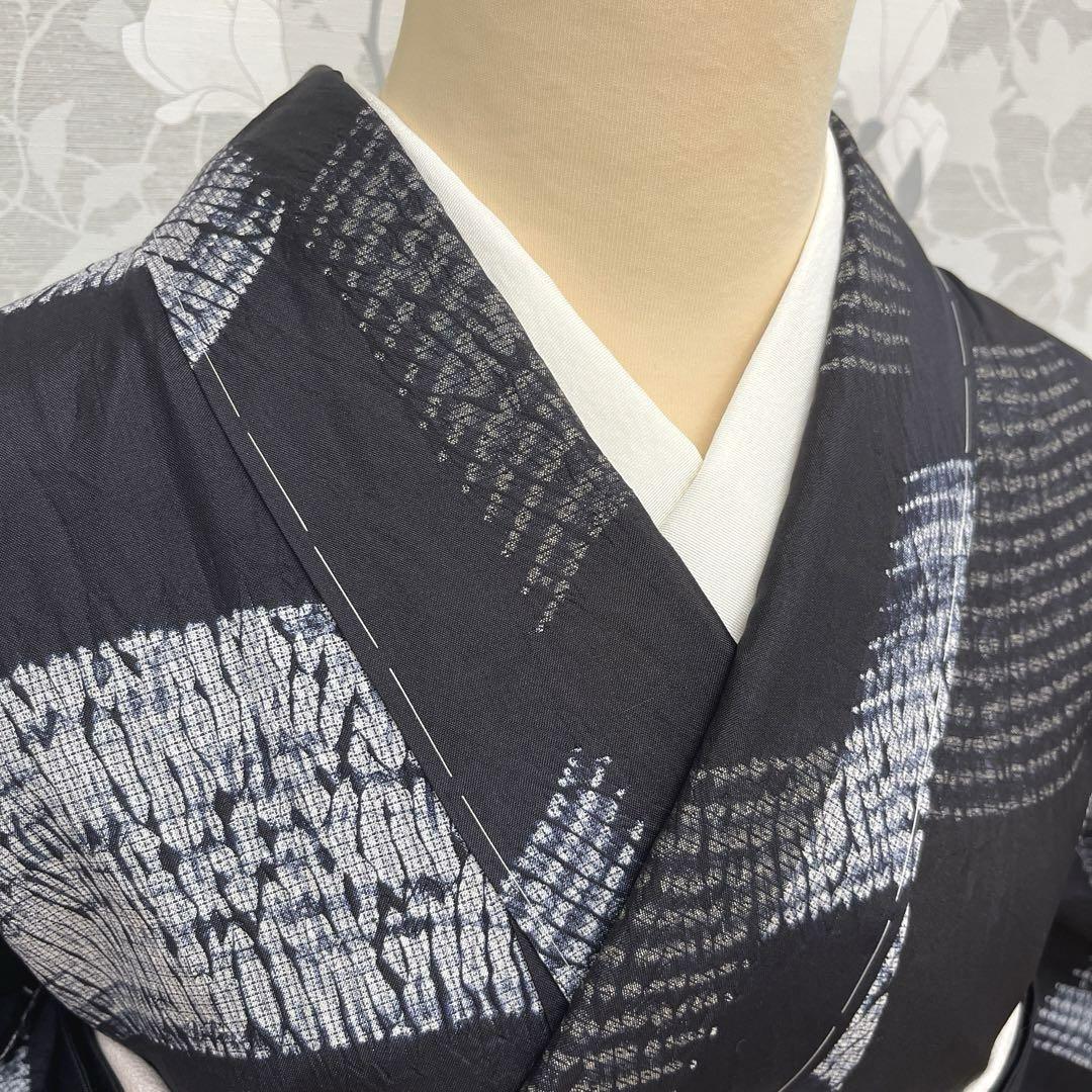 正絹 本場大島紬 絞り染め 幅広(未使用品)【三越】