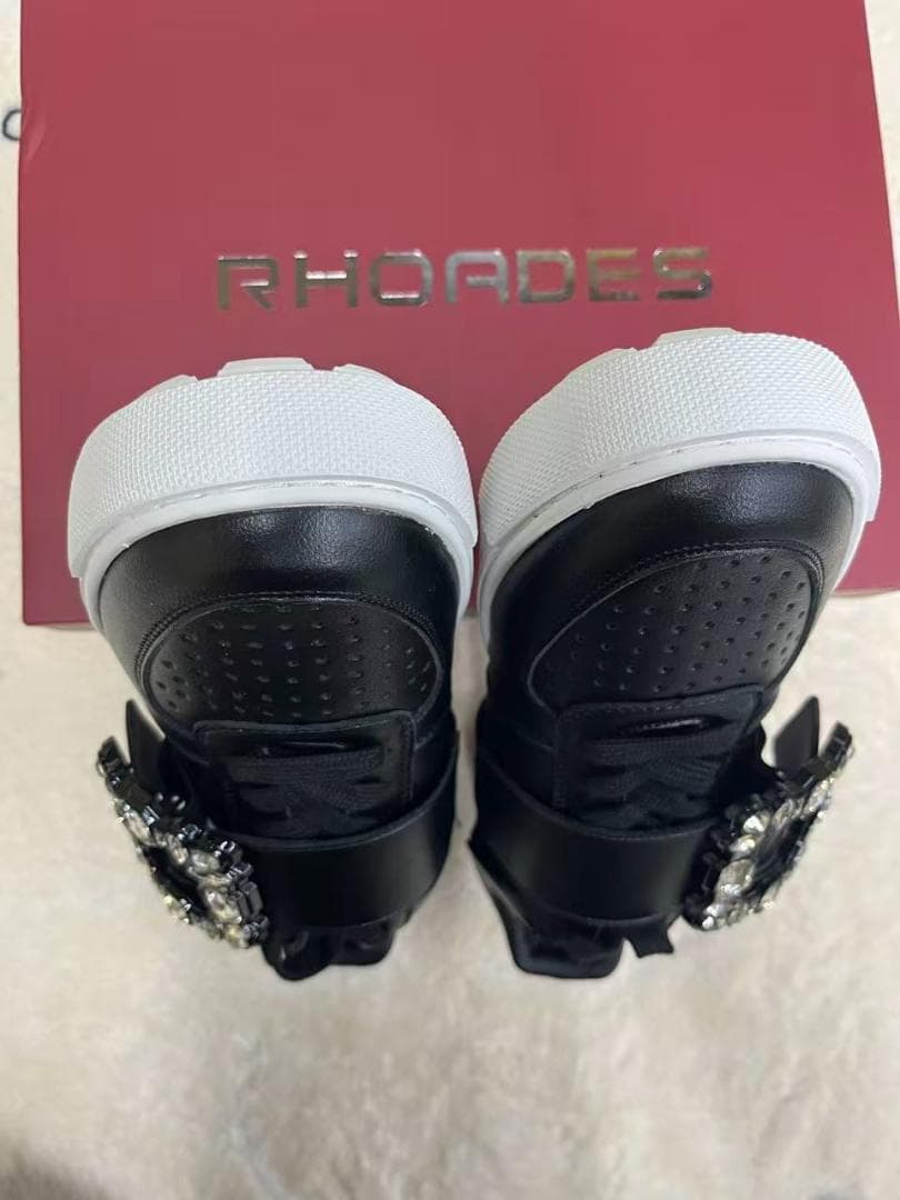 ROGER VIVIER スニーカー