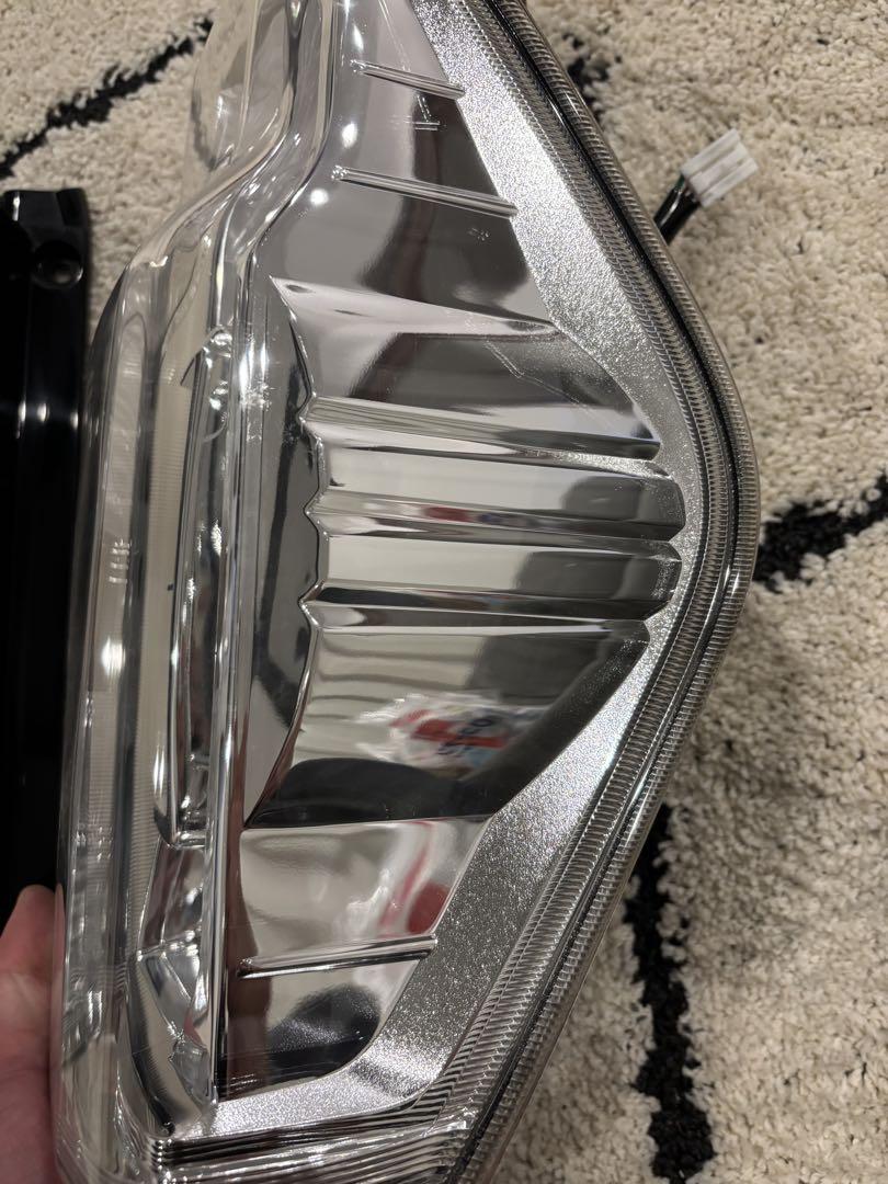 la600s タントカスタム　純正LEDテールランプ