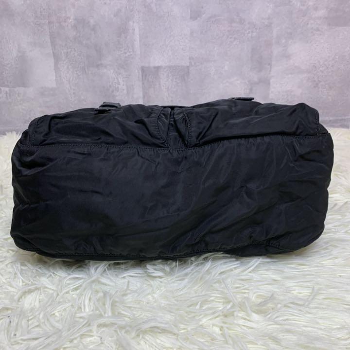 再入荷国産 美品 メッセンジャーバッグ テスート ブラック x7GSF-m64125351980 ✨ プラダ ショルダーバッグ 得価品質保証