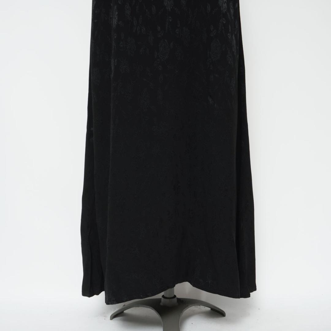 正規店仕入れの 美品 ローラアシュレイ 花柄マキシワンピース 黒 サイズUK8*BD992 ワンピース