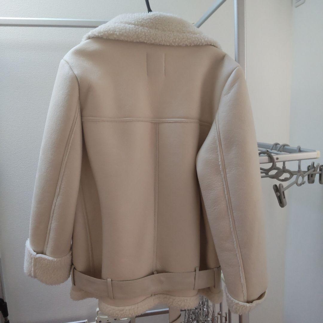 ZARA クリーム ショートジャケット