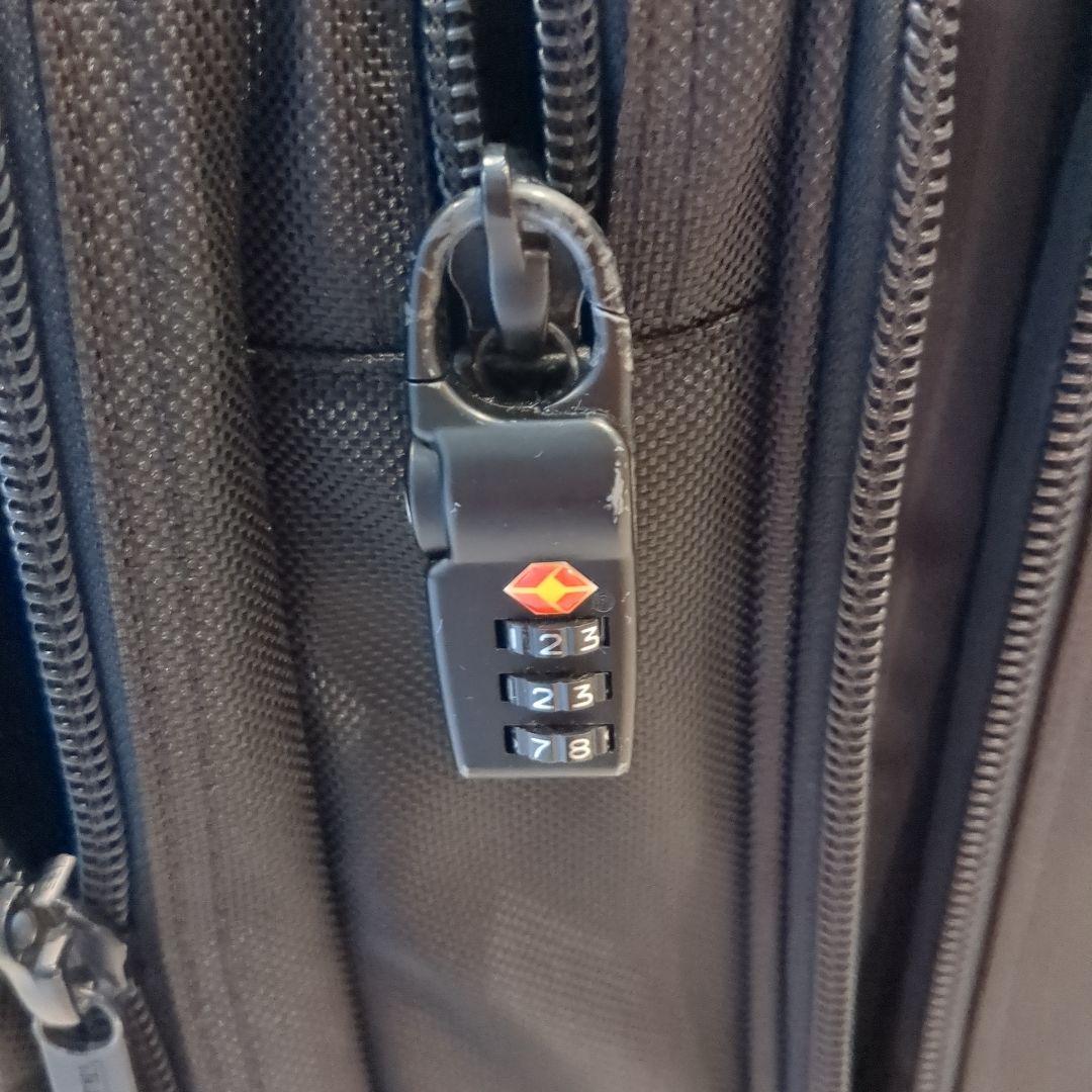 TUMI キャリーバック