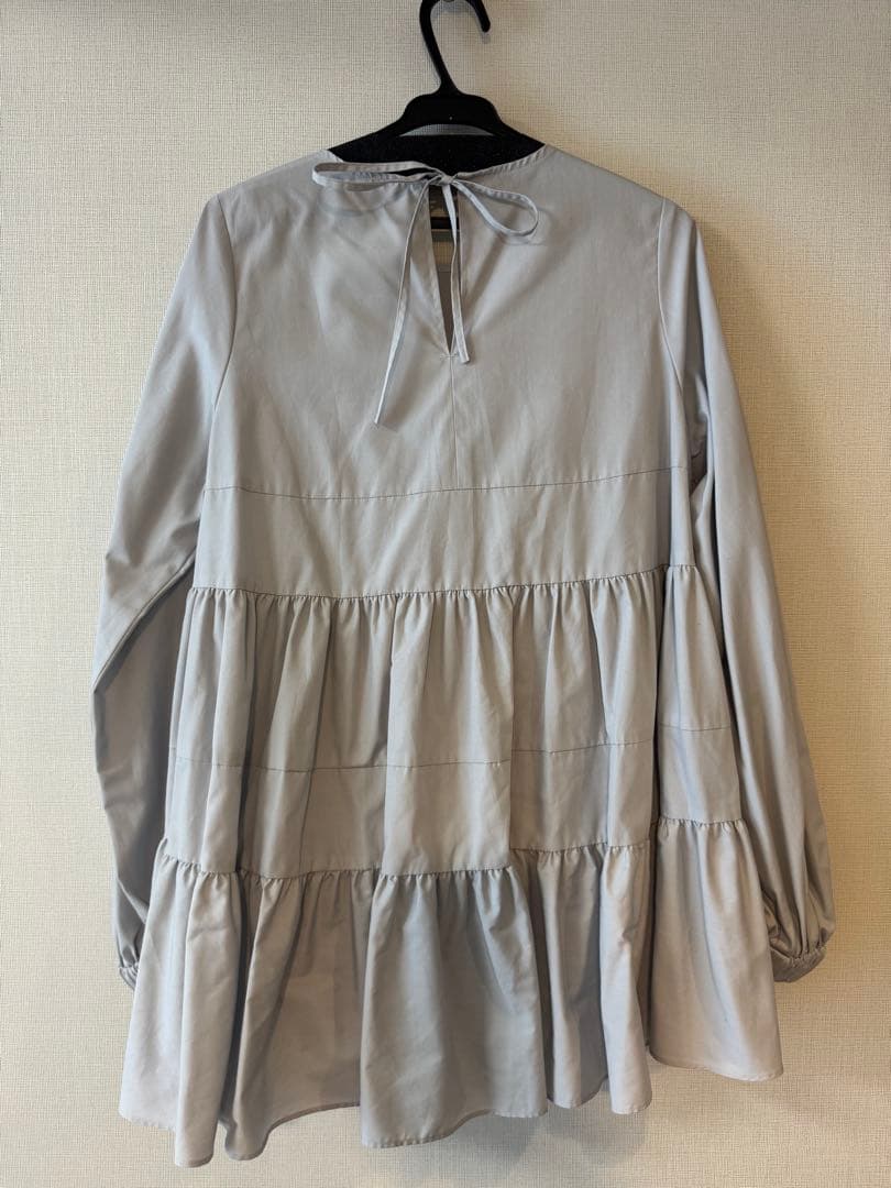 yori ランダムティアードブラウス