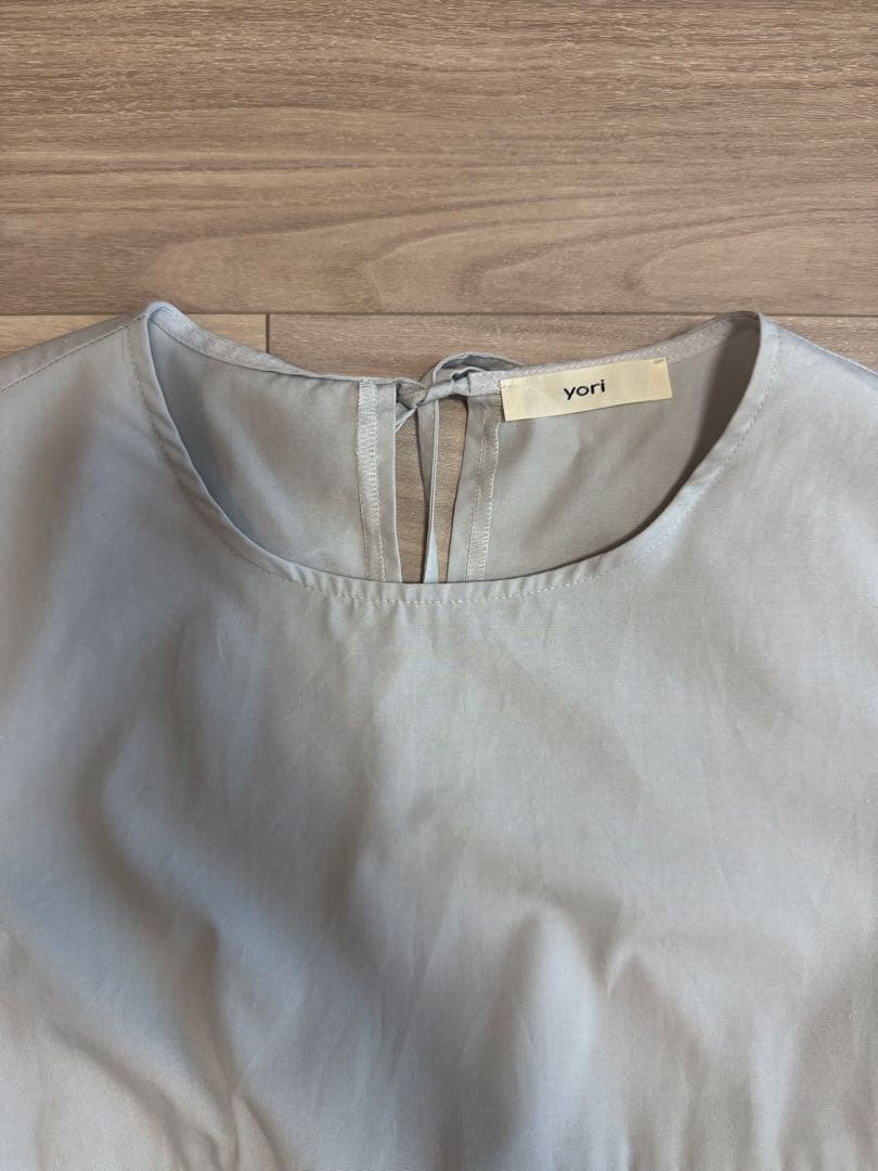 yori ランダムティアードブラウス