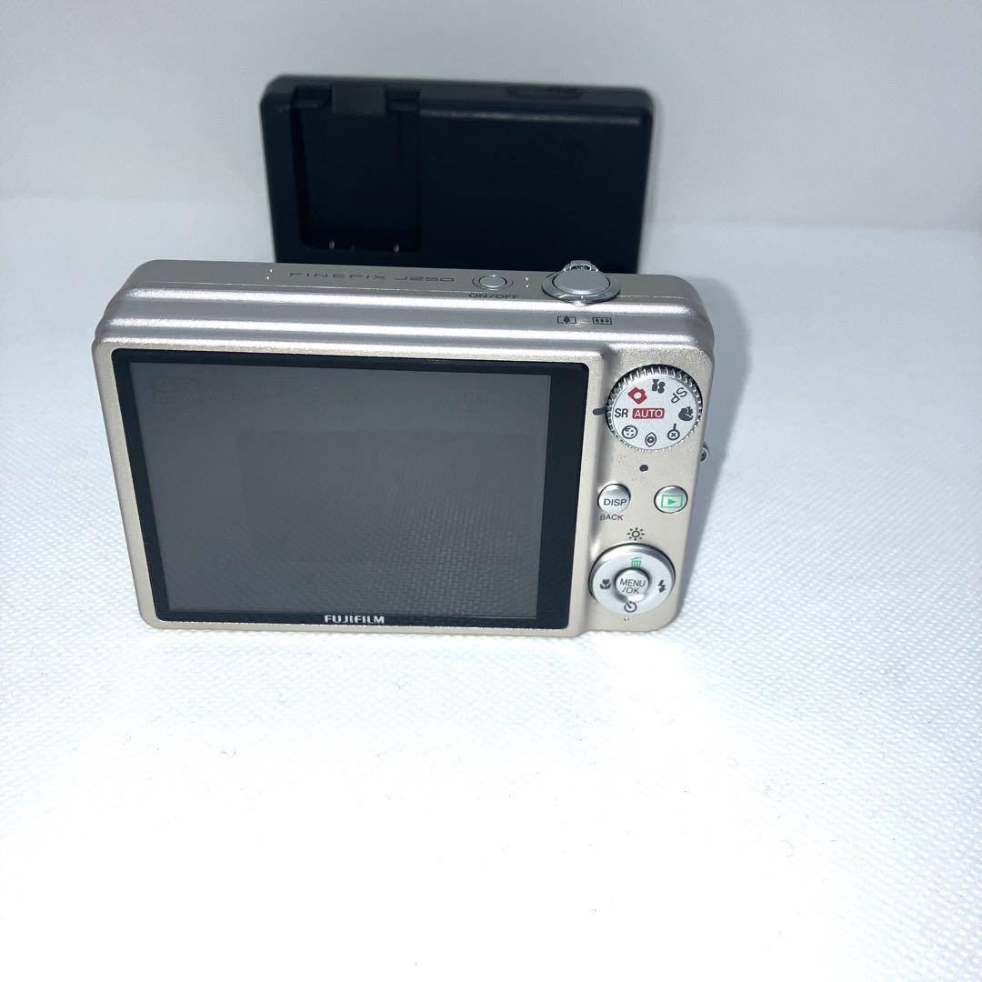 【動作品】FUJIFILM Finepix J250 オールドコンデジ