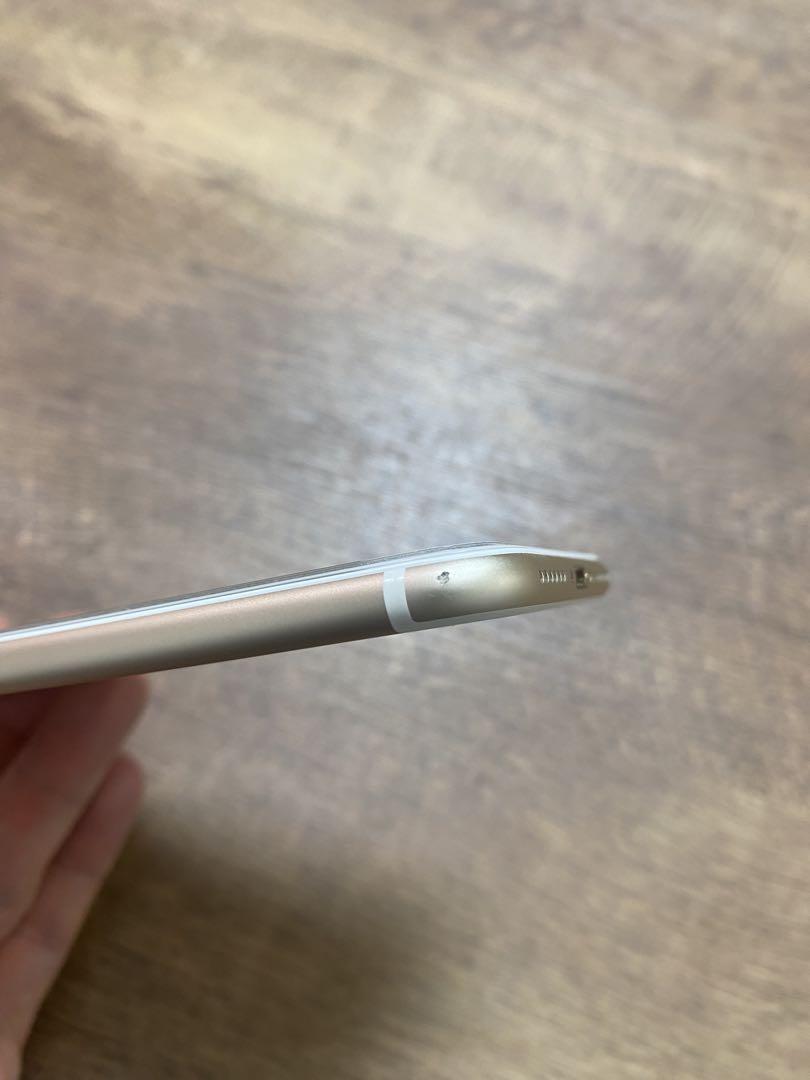 Apple iPhone7 128G ゴールド