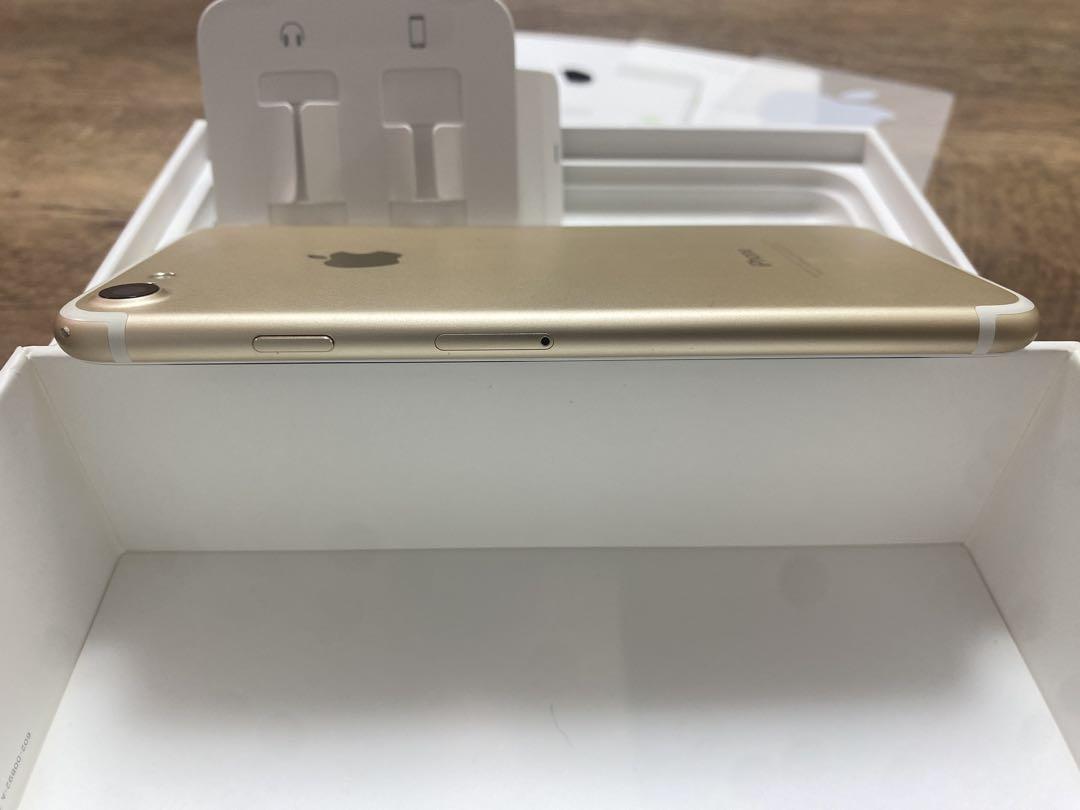 Apple iPhone7 128G ゴールド
