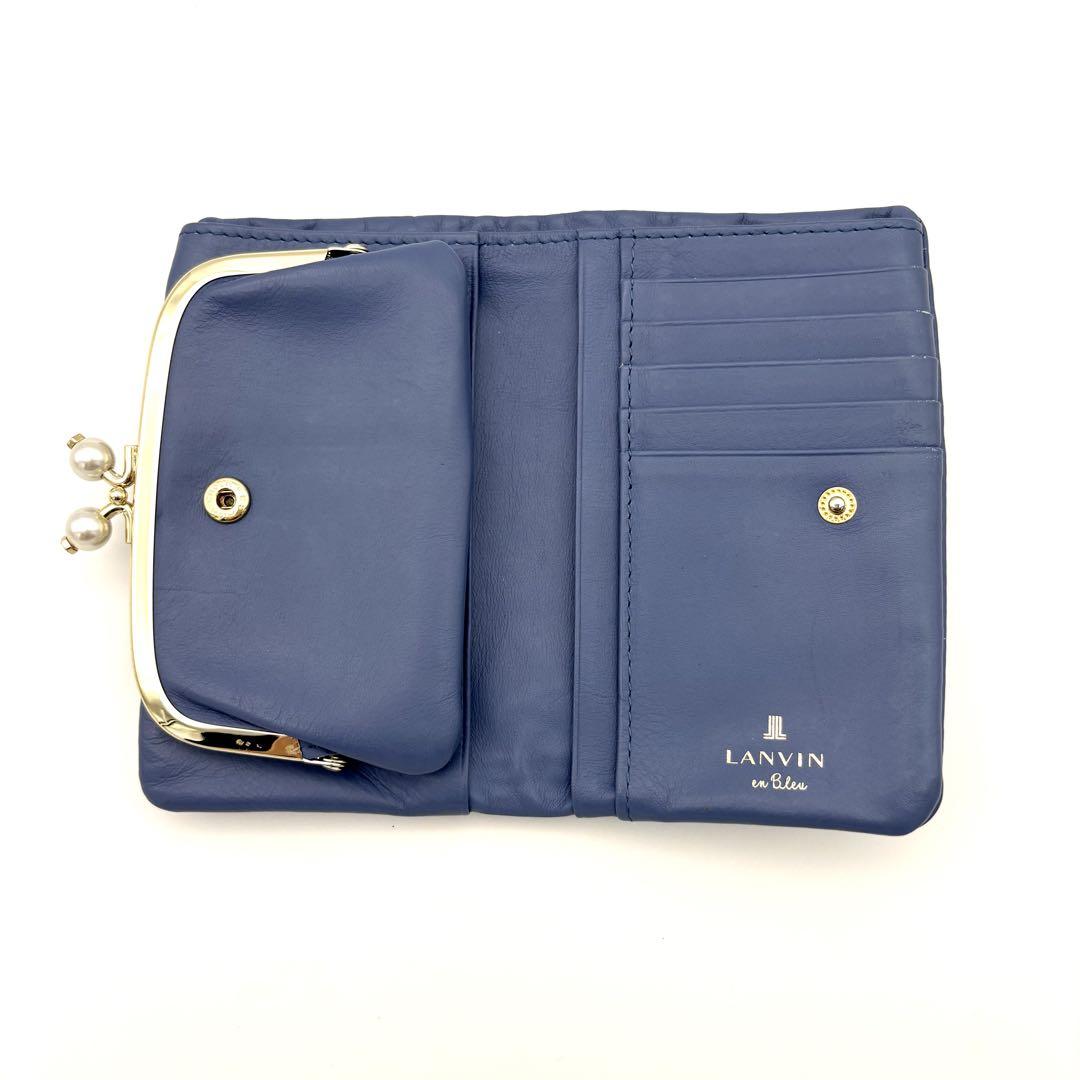 LAVANI en Bleu 青色 二つ折り財布 パールチャーム付き LAVANI en Bleu 青色 二つ折り財布 パールチャーム付き - メルカリ